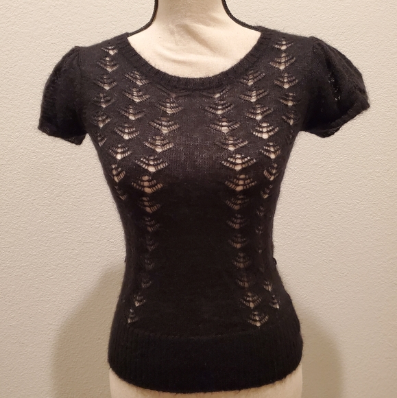 H&M Divided Sweater top - Picture 1 of 3